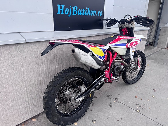 Beta 350 3 of 6