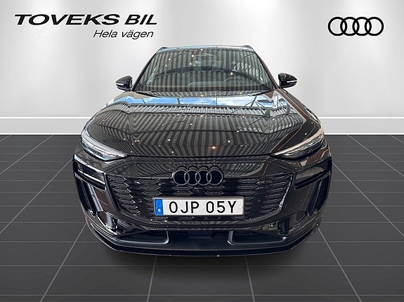 Audi Q6 e-tron 2 of 12
