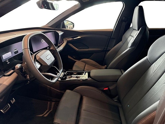 Audi Q6 e-tron 11 of 12