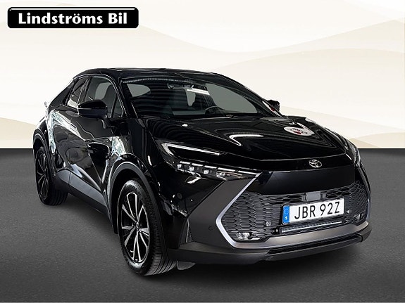 Toyota C-HR 3 of 18