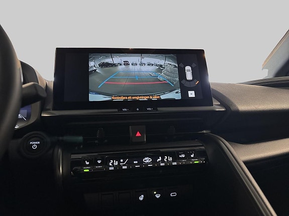 Toyota C-HR 16 of 18