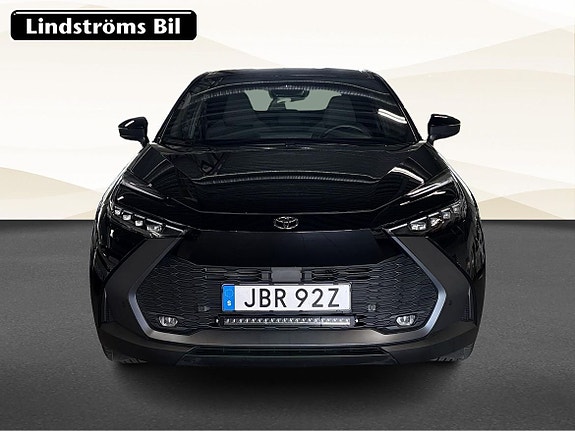 Toyota C-HR 9 of 18