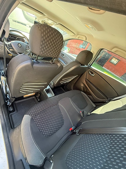 Renault Captur 8 of 10