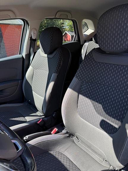 Renault Captur 6 of 10