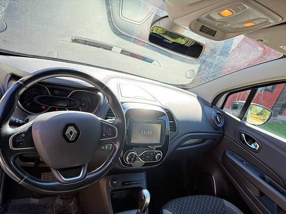 Renault Captur 5 of 10