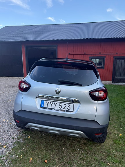 Renault Captur 3 of 10