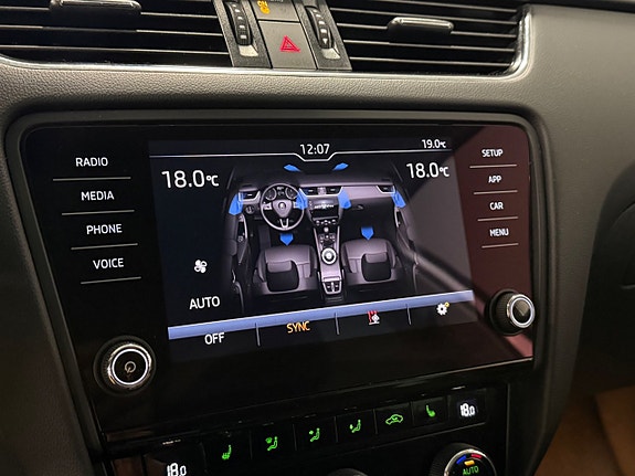 Skoda Octavia 18 of 22