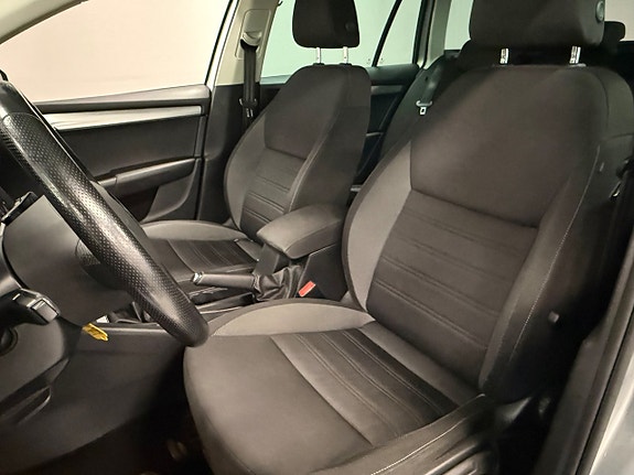 Skoda Octavia 10 of 22