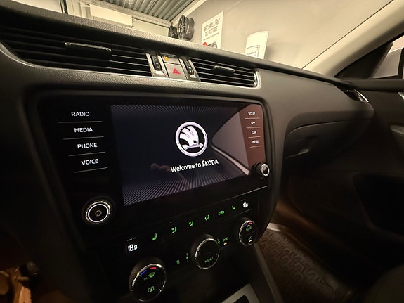 Skoda Octavia 19 of 22