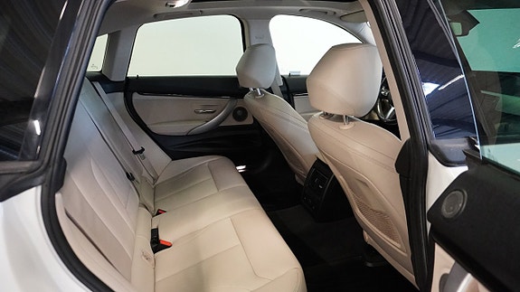 BMW 320d 10 of 25