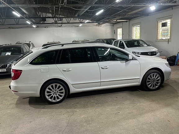 Skoda Superb 4 of 30