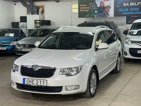 Skoda Superb 2 of 30