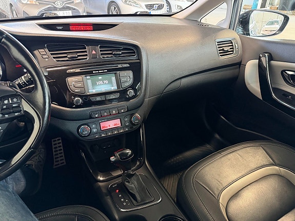 Kia Ceed 8 of 17