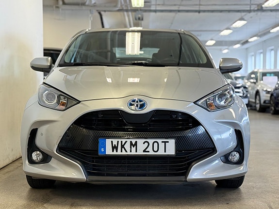 Toyota Yaris 4 of 13