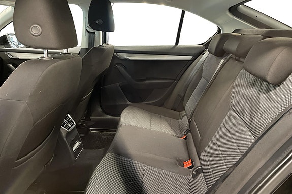 Skoda Octavia 16 of 27