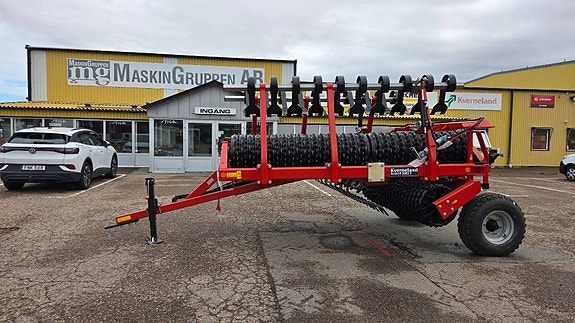 Kverneland Actiroll 830