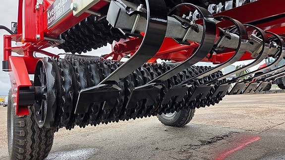 Kverneland Actiroll 830 5 of 11