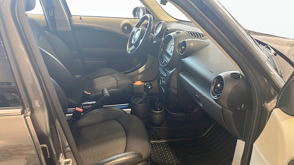 MINI Countryman Cooper D 3 of 9