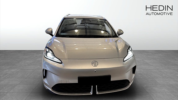 MG MG4 EV Urban 8 of 9