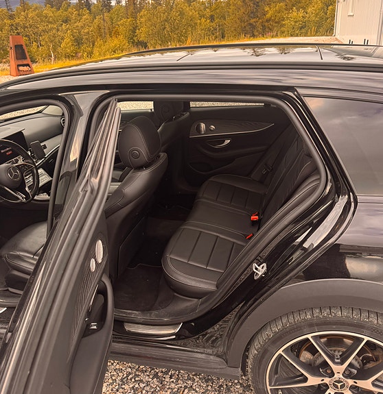 Mercedes-Benz E220 d 6 of 6