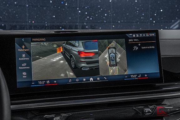 BMW X5 13 of 23