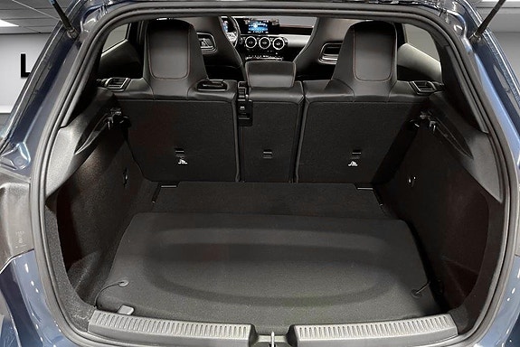 Mercedes-Benz A180 14 of 14