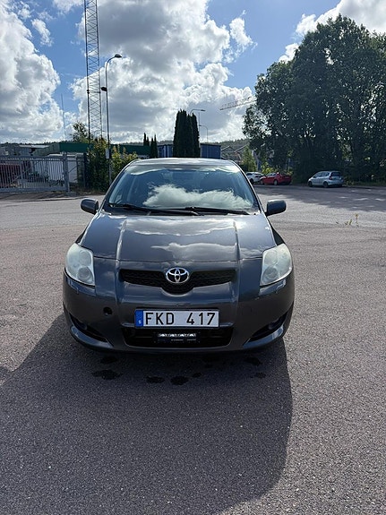 Toyota Auris 3 of 14