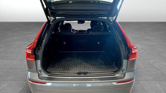 Volvo XC60 12 of 12
