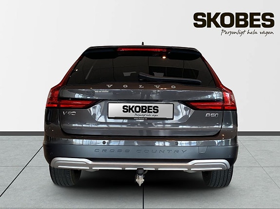 Volvo V90 Cross Country 6 of 27