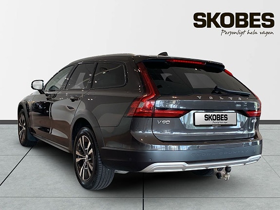 Volvo V90 Cross Country 5 of 27