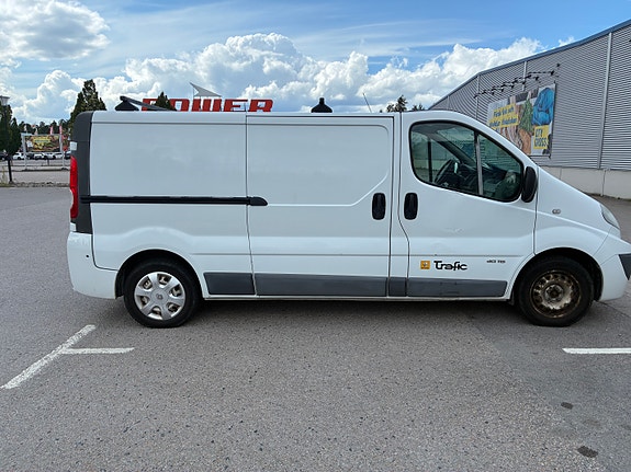 Renault Trafic 4 of 6