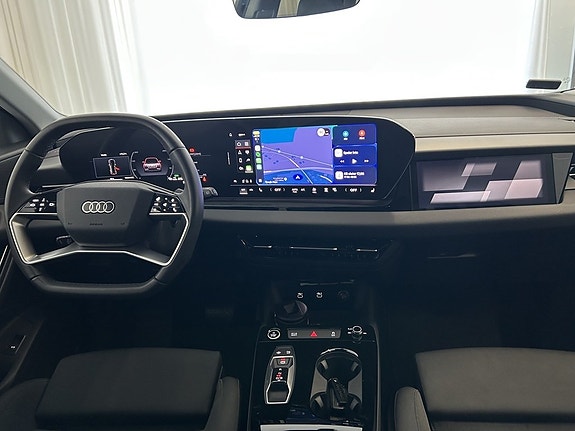 Audi Q6 e-tron 6 of 9