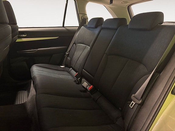 Subaru Outback 13 of 23