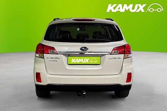 Subaru Outback 5 of 23
