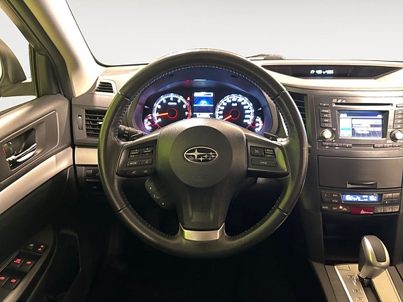 Subaru Outback 12 of 23