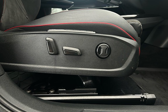Volkswagen ID.4 GTX 19 of 30