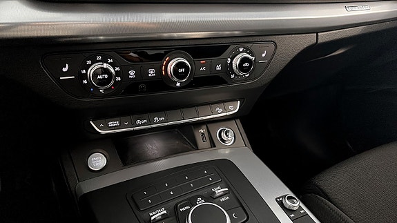 Audi Q5 16 of 16