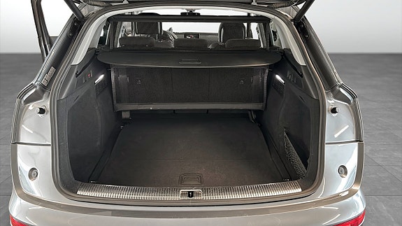 Audi Q5 12 of 16