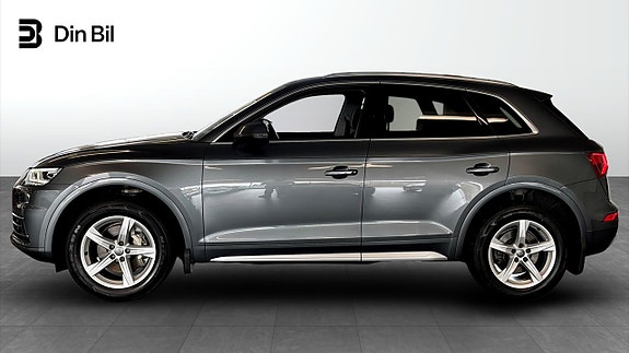 Audi Q5 2 of 16