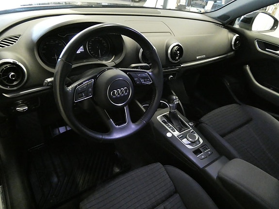 Audi A3 10 of 16