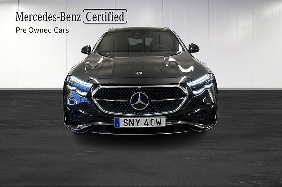 Mercedes-Benz E300 de 6 of 23