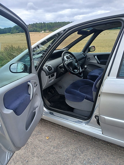Citroen Xsara Picasso 5 of 8