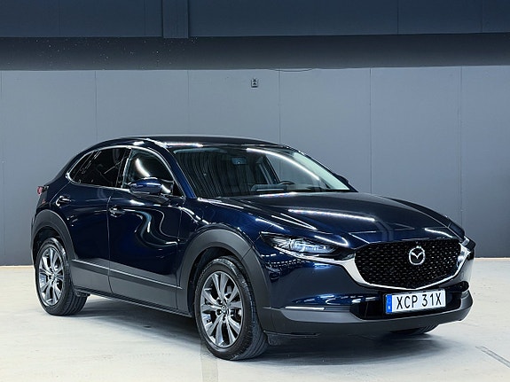 Mazda CX-30 4 of 27