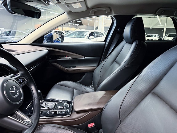 Mazda CX-30 23 of 27