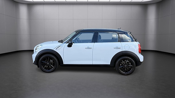 MINI Countryman Cooper D 2 of 23