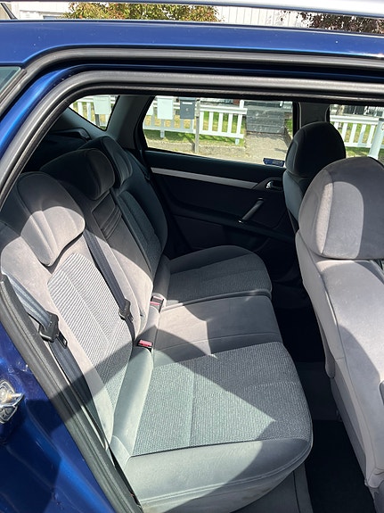 Peugeot 407 7 of 8