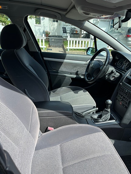Peugeot 407 5 of 8