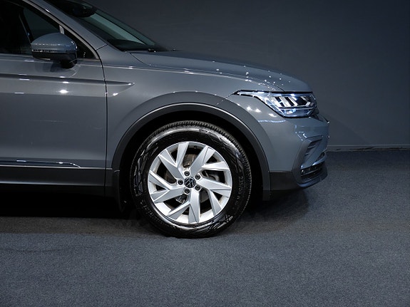 Volkswagen Tiguan 4 of 7