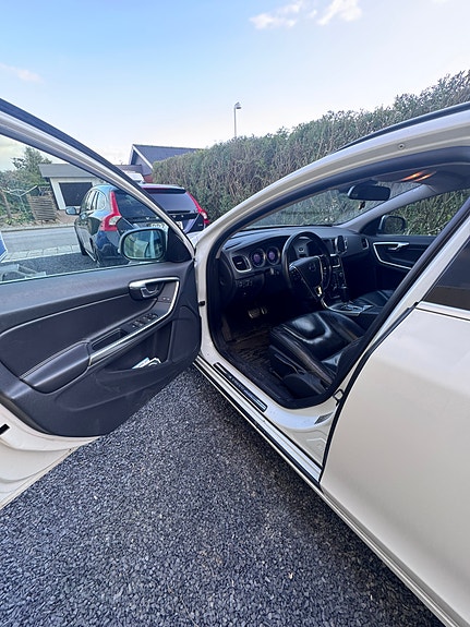 Volvo V60 6 of 7