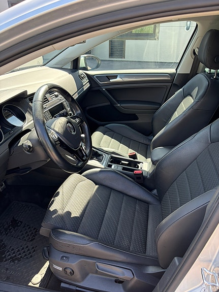 Volkswagen Golf Alltrack 6 of 7
